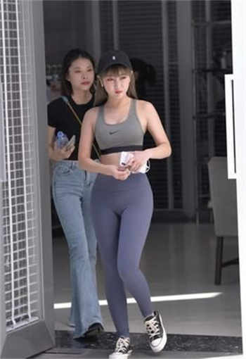 夹心饼干是什么梗