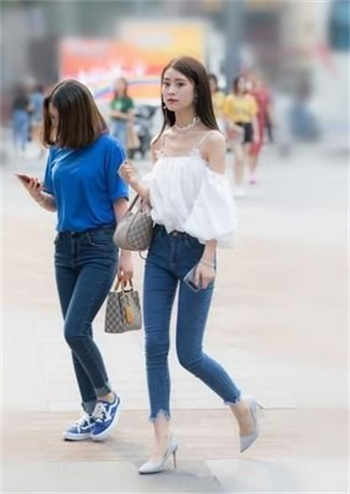聚餐错过未班车观看