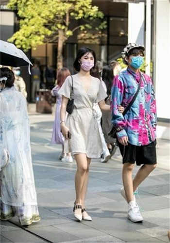 摇摆电车中情汉