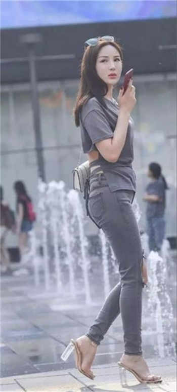 男领导对得不到的女下属
