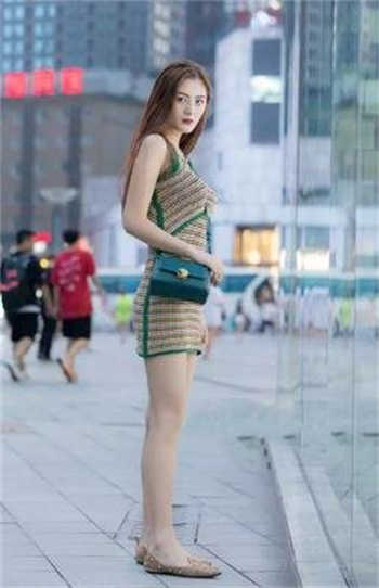 快穿系统主神大人放过我