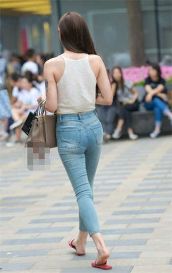军长青梅小萌妻