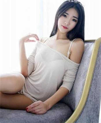 富婆一晚上玩两个鸭子