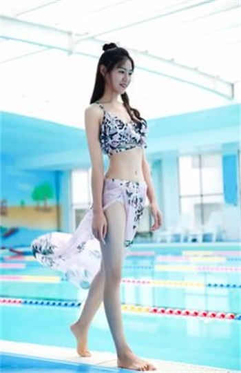 牛仔裤背影女神
