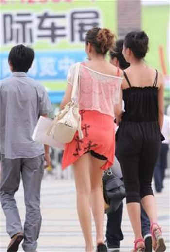 卖房子的销售女很脏