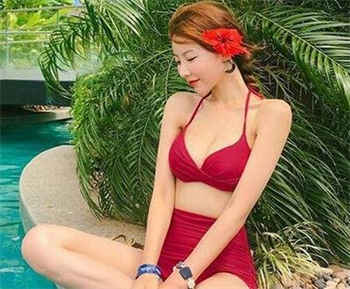 快手贵州女王打扑克