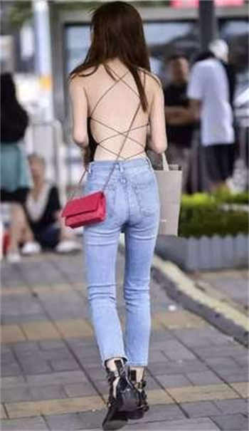 听了包硬的mp3真人声