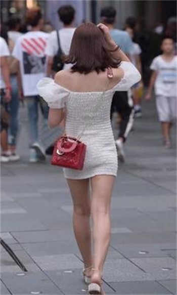 880652的女主叫什么
