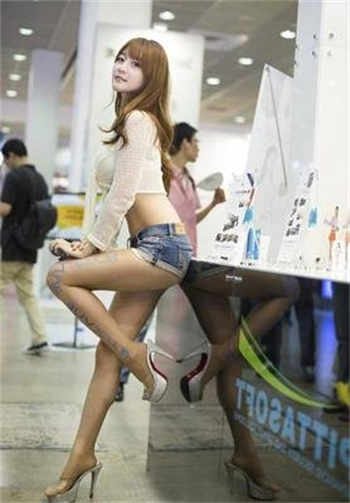 欠钱用身体抵视频