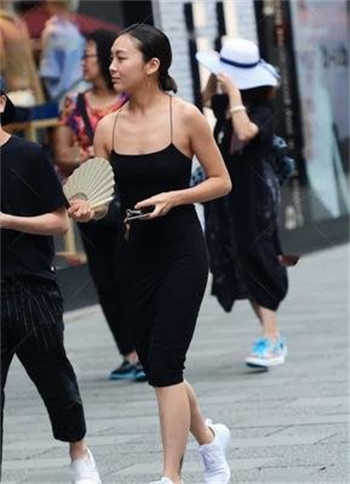 杨雨婷和张书记小说1一8章