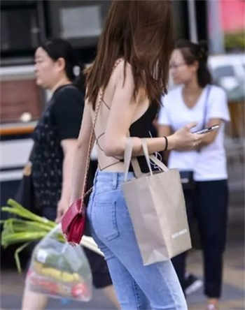 打赏10万女主播