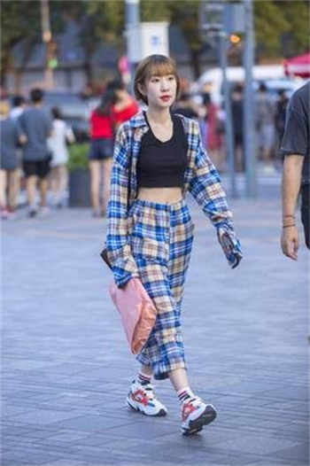 我的三胞胎老婆照片