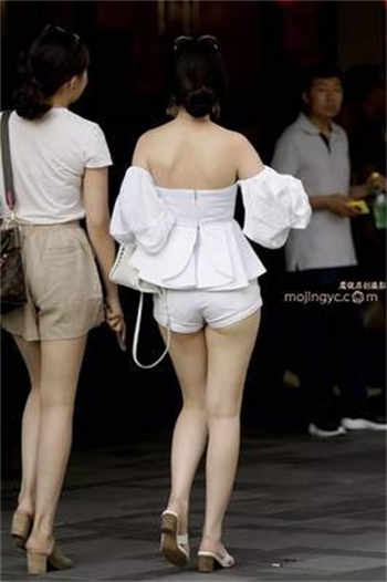 趴在腿上实践